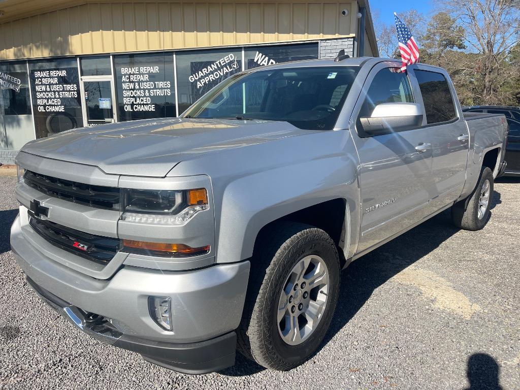 2017 Chevrolet Silverado 1500 LT's photo